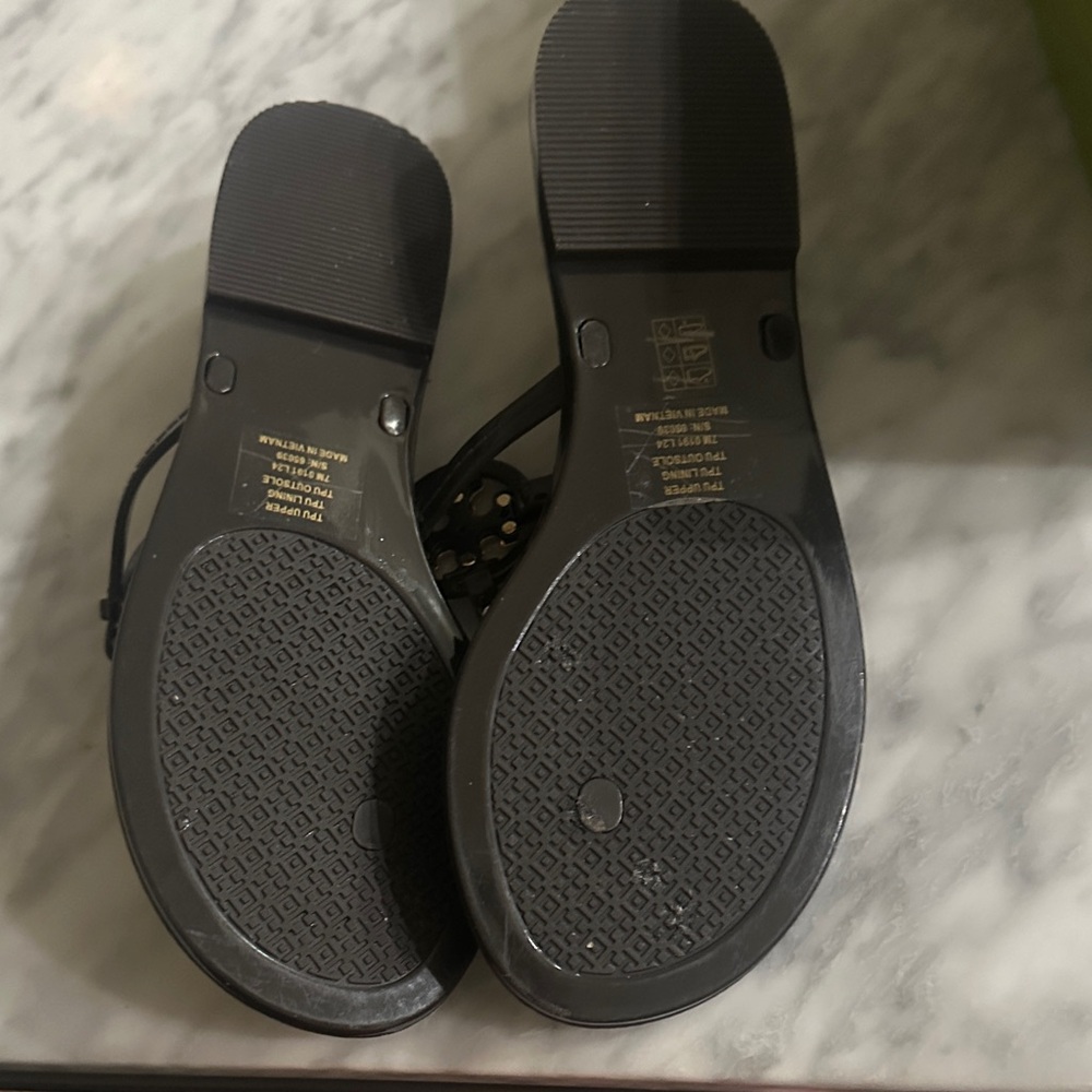 Tory Burch Coco + Gold Mini Miller Jelly Sandals - Picture 3 of 5